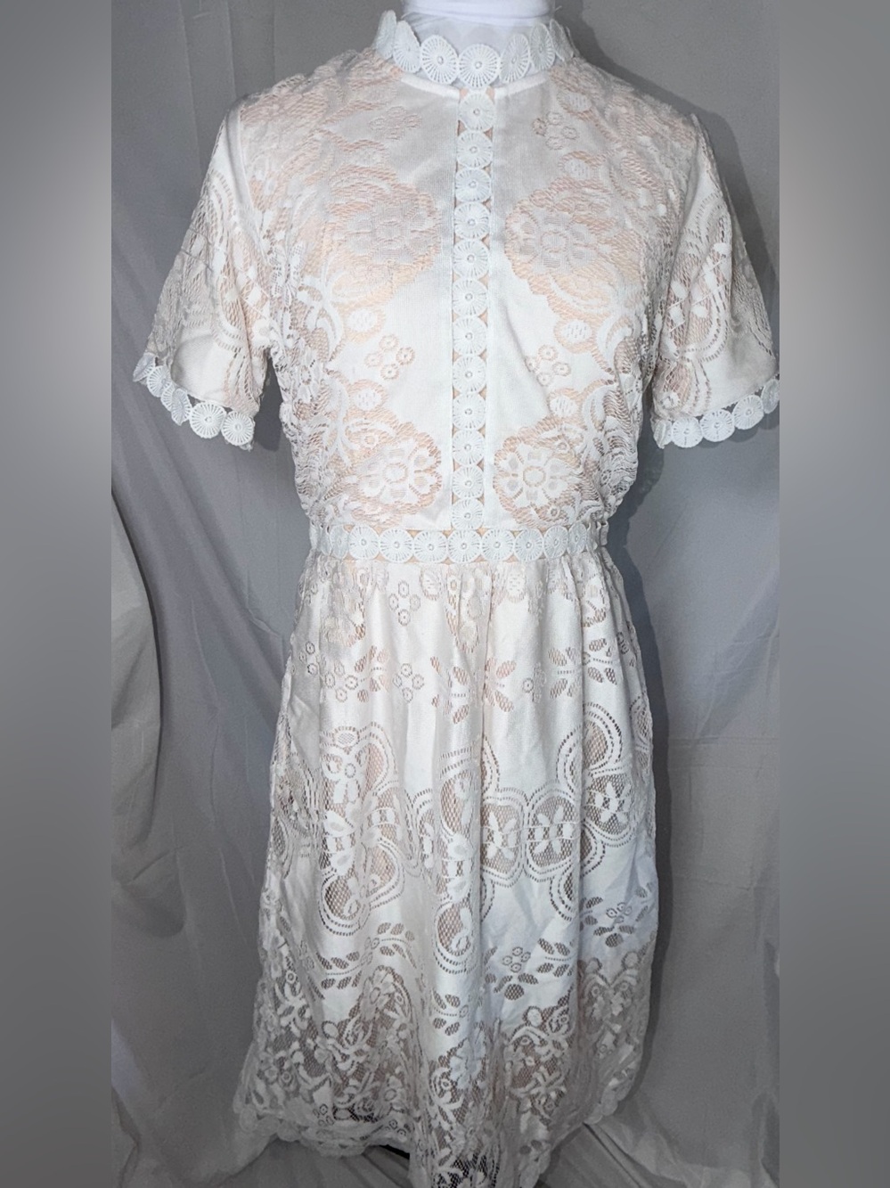 Bohme ivory midi dress w/lace floral embroidery patterns